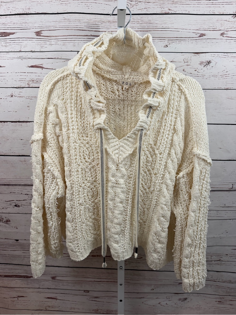 POL Cream Cable Knit V-Neck Sweater with Drawstring Trim Size Small
